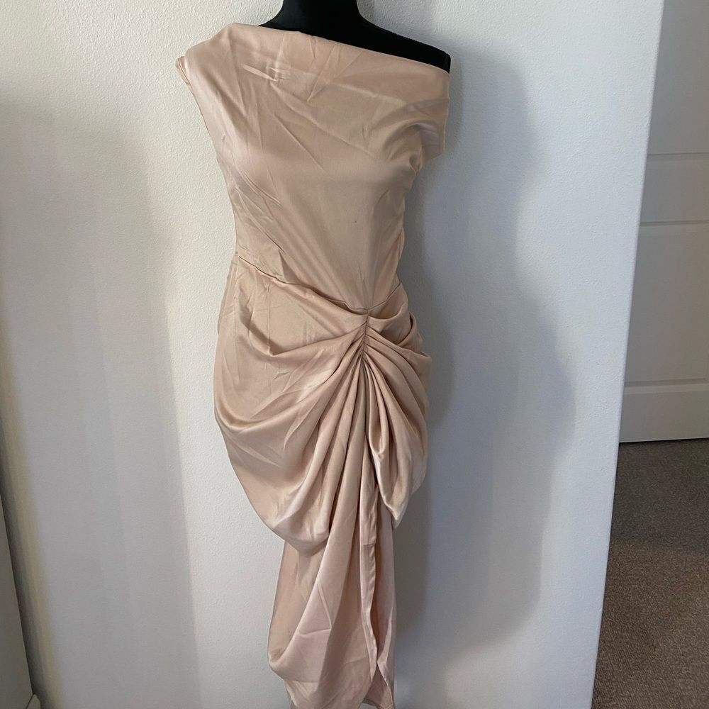 PrettyLittleThing Satin Off-Shoulder Ruched Midi Dress – NWT - Picture 5 of 6